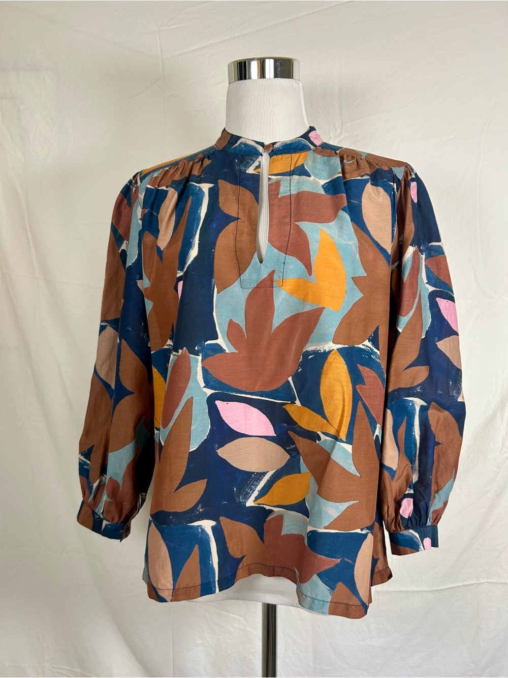 Birds of Paradis by Trovata Bailey Blouse - M